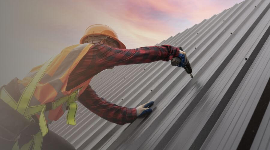Professional gutter cleaning in Amboy, MN